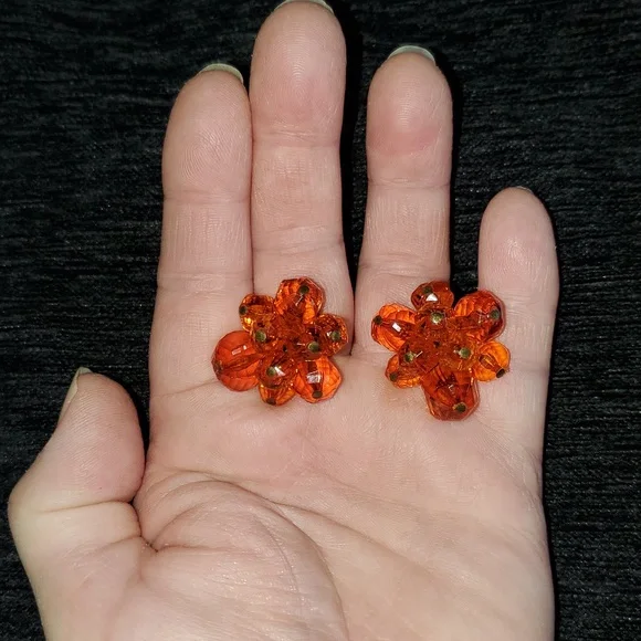 Vintage West Germany Amber Clip On Orange Faceted Beaded Cluster Flower Earrings - Picture 15 of 15